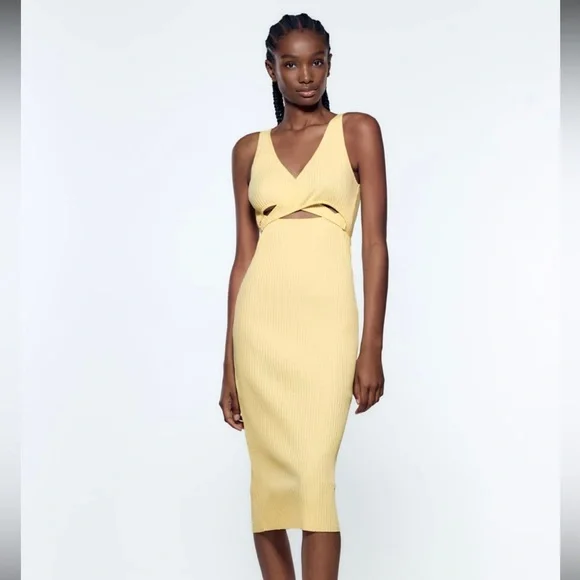 Zara CUT OUT DRESS - Picture 1 of 4